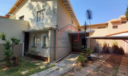Sobrado de 170m² em Jardim Ivana  -  com 4 dormitórios(sendo 1 suite) 2 vagas de garagneSão Paulo