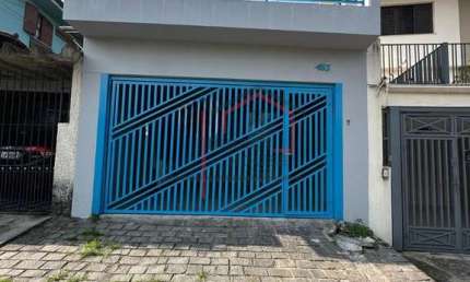 Casa de 150m² com 3 dormitorios 2 vagas de garagem em Vila Gomes  -  São Paulo