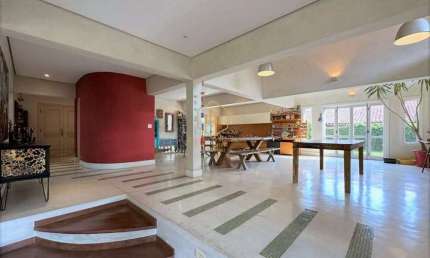 Casa com 3 Quartos(3 Suítes) à Venda, 309 m² por R$ 1.990.00