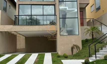 Casa em Condomínio com 3 Quartos(3 Suítes)  à venda, 227 m²