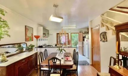Casa em condomínio com 3 quartos(1 suíte) à venda, 82 m²