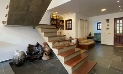 Casa em condomínio à venda por 1.890.000, com 4 dormitórios