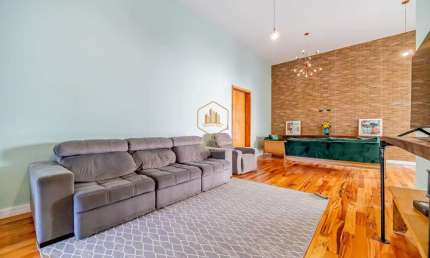 Casa com 4 Quartos(4Suítes) à Venda, 402 m² por R$ 2.299.000