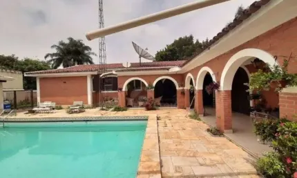 Ampla Casa à Venda Próxima ao Centro de Indaiatuba - Oportunidade Imperdível