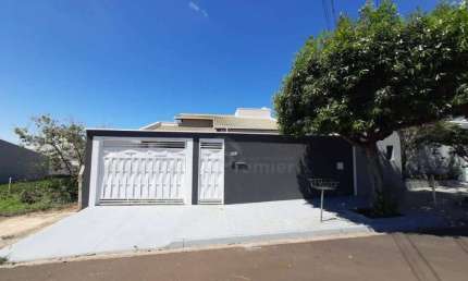 Casa com 3 dormitórios à venda, 150 m² por R$ 750.000,00 - Jardim Bela Vista - Indaiatuba/SP