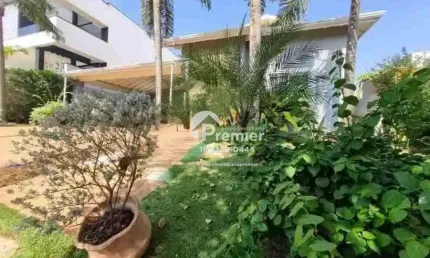 Casa com 3 Quartos à venda, 230 m² por R$ 2.000.000