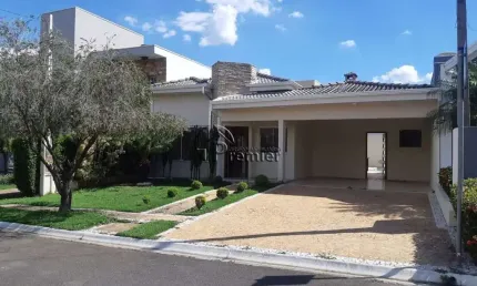 Casa Térrea com 3 Suítes e Piscina no Condomínio Green Park em Indaiatuba