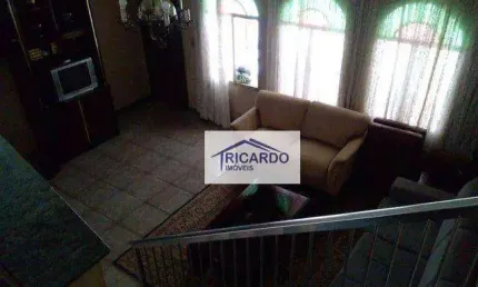 Sobrado com 3 dormitórios à venda, 350 m² por R$ 1.000.000,00 - Torres Tibagy - Guarulhos/SP