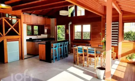 Casa com 4 quartos à venda na rua folhas verdes, 200, córrego grande, florianópolis, 280 m2 por r$ 2.200.000