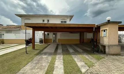 Casa em condomínio fechado com 3 quartos à venda no Loteamento Industrial Água Preta, Pindamonhangaba , 125 m2 por R$ 529.000