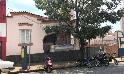 Casa com 3 dormitórios à venda, 265 m² por R$ 650.000,00 - Centro - Piracicaba/SP