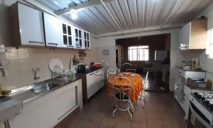 Casa bairro alto a venda com 2 dormitorios e quintal