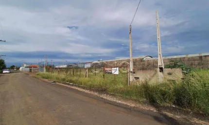 Terreno à venda, 5119 m² por R$ 3.584.000,00 - Dois Córregos - Piracicaba/SP