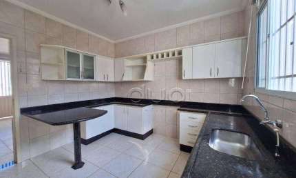 Casa com 3 dormitórios para alugar, 138 m² por R$ 3.090,30/mês - Vila Independência - Piracicaba/SP