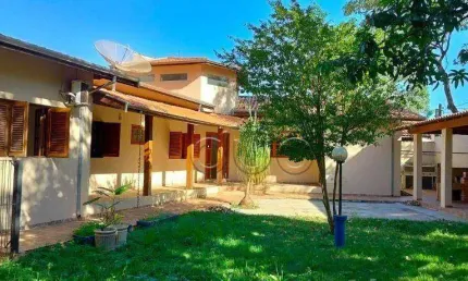 Casa com 3 dormitórios à venda, 220 m² por R$ 900.000,00 - Nova Piracicaba - Piracicaba/SP