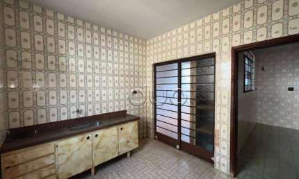 Casa à venda em Piracicaba na Vila Rezende com 3 quartos, 248 m² por R$ 450.000,00