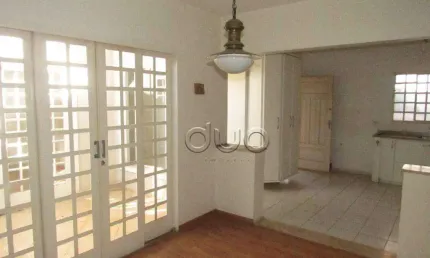 Casa com 3 dormitórios à venda, 187 m² por R$ 650.000,00 - Vila Independência - Piracicaba/SP