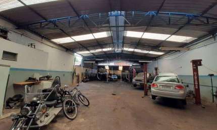Barracão à venda, 297 m² por R$ 1.500.000,00 - Vila Rezende - Piracicaba/SP