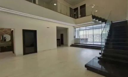 Royal Forest - Casa sobrado com 4 suites - 4 vagas - nunca habitada.
