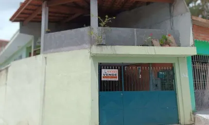 Sobrado 230m² com 3 casas - Ideal para renda - Embu das Artes