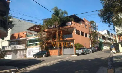 Lindo sobrado pronto para morar próximo do centro do Taboão, a metros do shopping Taboão, e já  com uma casa de locação com entrada separada