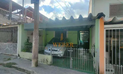 Casa com 4 Quartos e 2 banheiros à Venda, 135 m² por R$ 425.000