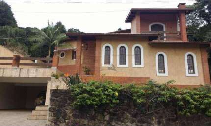 OPORTUNIDADE !!!casa linda em cotia aceita se parte em permuta apto em São Paulo