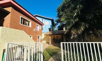 Casa com 3 dormitórios à venda, quintal grande - 230 m² por R$ 949.990 - Cotia/SP