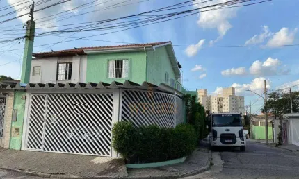 Sobrado 153m² 2 dormitórios, 2 vagas - Jd. Alvorada