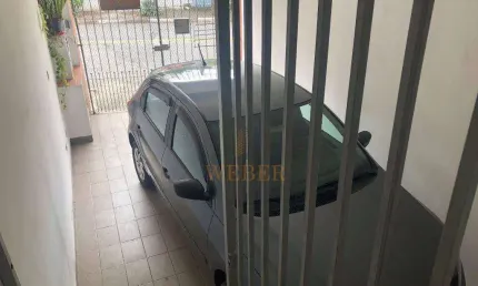 Sobrado em frente ao Pq das Hortências - Monte Alegre