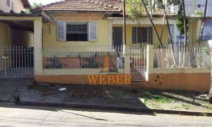 Casa térrea 3 dormitórios, 4 vagas com Edícula - Jd. Celeste