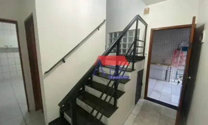 Casa com 4 dormitórios à venda, 210 m² por R$ 850.000,00 - Vila Paulista - Cubatão/SP