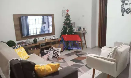 Sobrado com 2 dormitórios à venda, 80 m² por R$ 200.000 - Vila Voturuá - São Vicente/SP