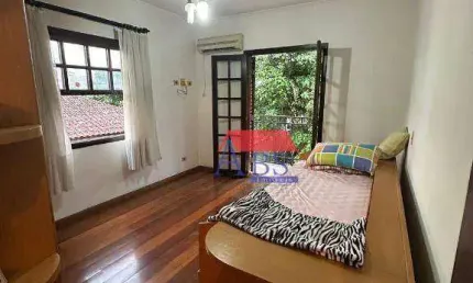 Sobrado com 5 dormitórios à venda, 295 m² por R$ 1.000.000,00 - Vila Voturuá - São Vicente/SP