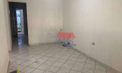 Casa com 3 dormitórios. Aceita FGTS e financiamento.