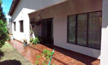 Casa com 4 quartos à venda na Rua Paulo Frazon, Roça Grande, Colombo por R$ 540.000