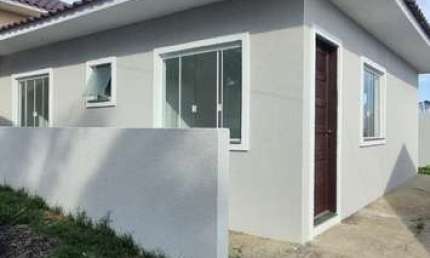 Casa com 3 quartos à venda na Rua Mogno, 125, Parque do Embu, Colombo, 55 m2 por R$ 250.000