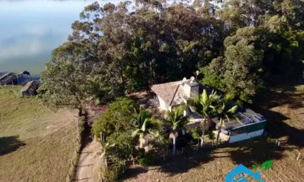 Casa para venda, 4 quartos, beira de Lagoa, Ibiraquera SC.