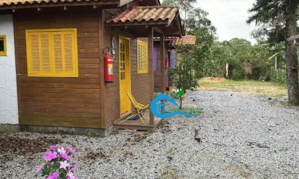 Casa comercial com 6 salas à venda na Rua Ernani Cotrin, 10, Praia do Rosa, Imbituba