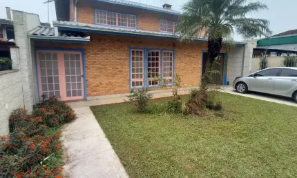 Casa com 3 quartos à venda no Petrópolis, Joinville 