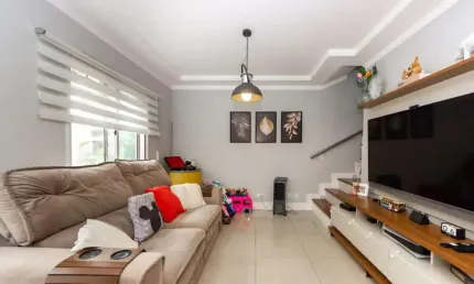 Casa em condomínio para venda com 3 quartos, sendo 1 suíte, 113m²