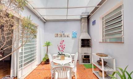 Casa tipo para venda com 3 quartos, sendo 1 suíte, 189m²