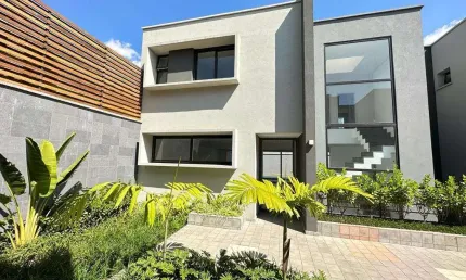 Casa em condomínio para venda em Campo Belo com 4 quartos, sendo 4 suítes, 401.12m²