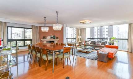 Apartamento tipo para venda com 3 quartos, sendo 3 suítes, 247m²