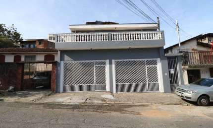 Sobrado para venda com 3 quartos, sendo 1 suíte, 250m²
