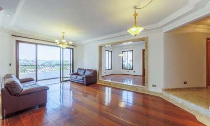 Apartamento tipo para venda com 4 quartos, sendo 2 suítes, 218m²