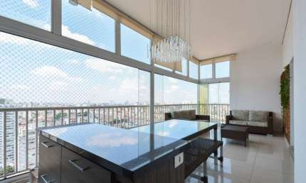Apartamento tipo para venda com 3 quartos, sendo 3 suítes, 137m²