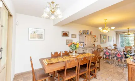Sobrado para venda em Jardim das Bandeiras com 3 quartos, 232m²