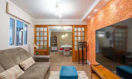 Sobrado para venda com 3 quartos, sendo 1 suíte, 240m²