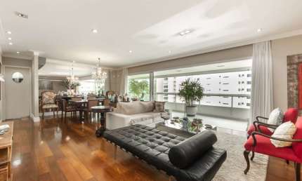 Apartamento tipo para venda com 3 quartos, sendo 3 suítes, 211m²